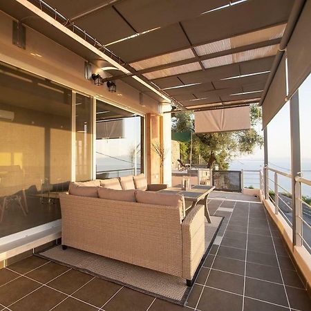 Messinian Sunset Villa Kalamata Exterior photo