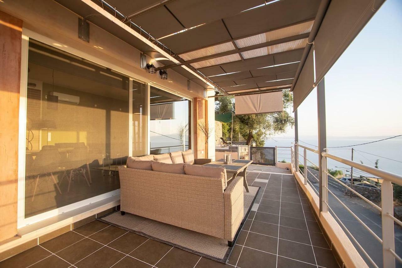Messinian Sunset Villa Kalamata Exterior photo