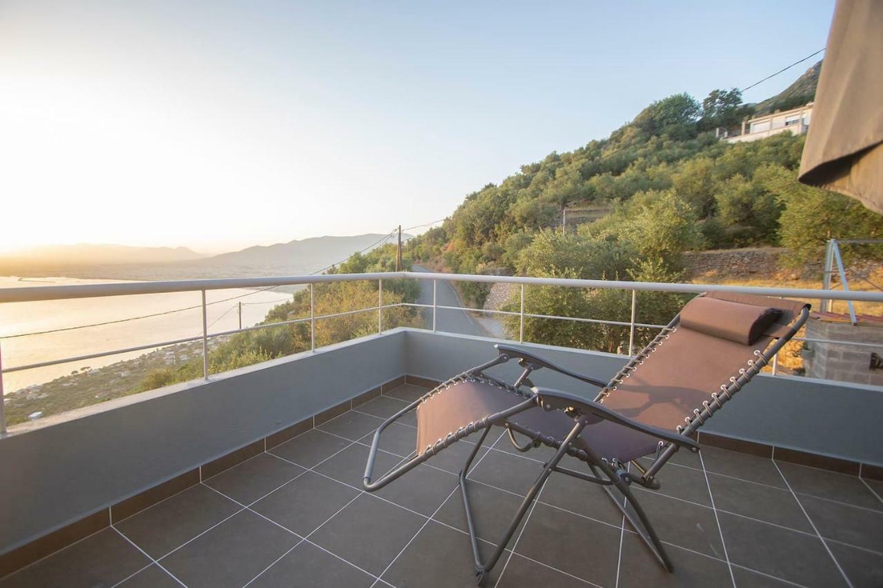 Messinian Sunset Villa Kalamata Exterior photo