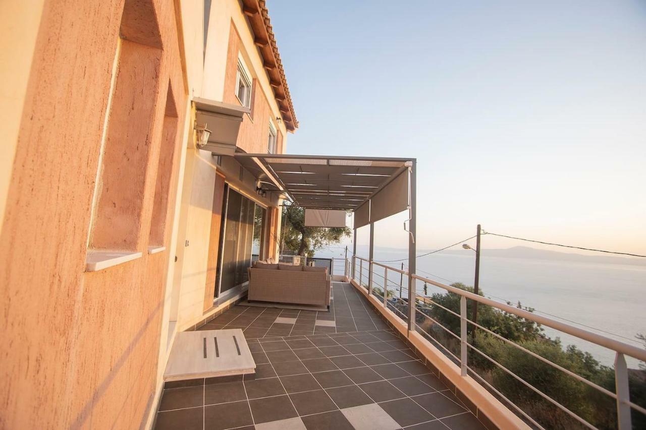 Messinian Sunset Villa Kalamata Exterior photo